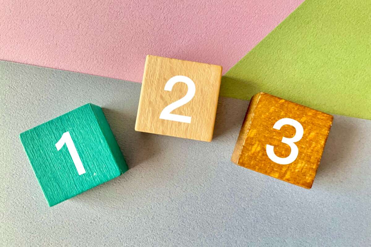 3選